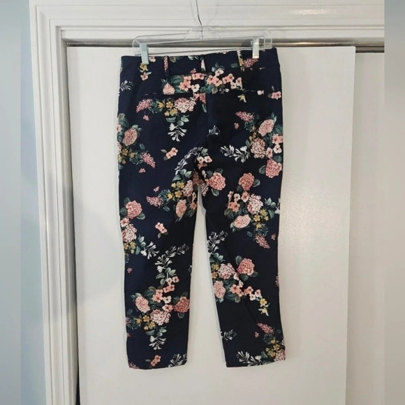 New York & Company Navy Floral Size 6 Dress Cropped Capri Pant - Picture 2 of 7